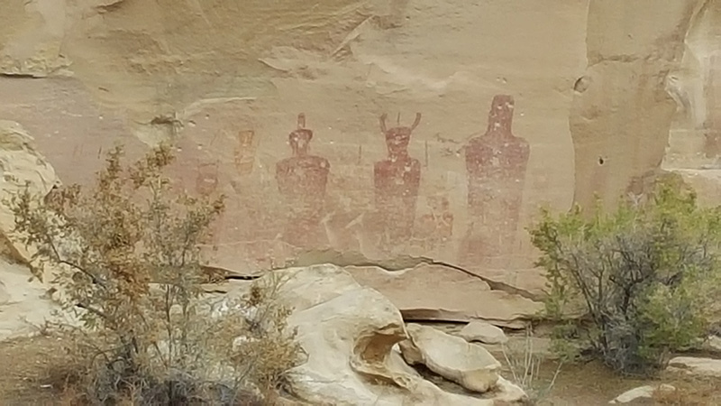 Petroglyphs, Segoe Canyon, UT (aliens?)
